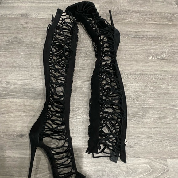 Giuseppe Zanotti Women's Black Boots - Picture 6 of 6